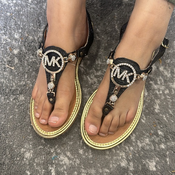 Michael Kors sandals - Picture 4 of 4